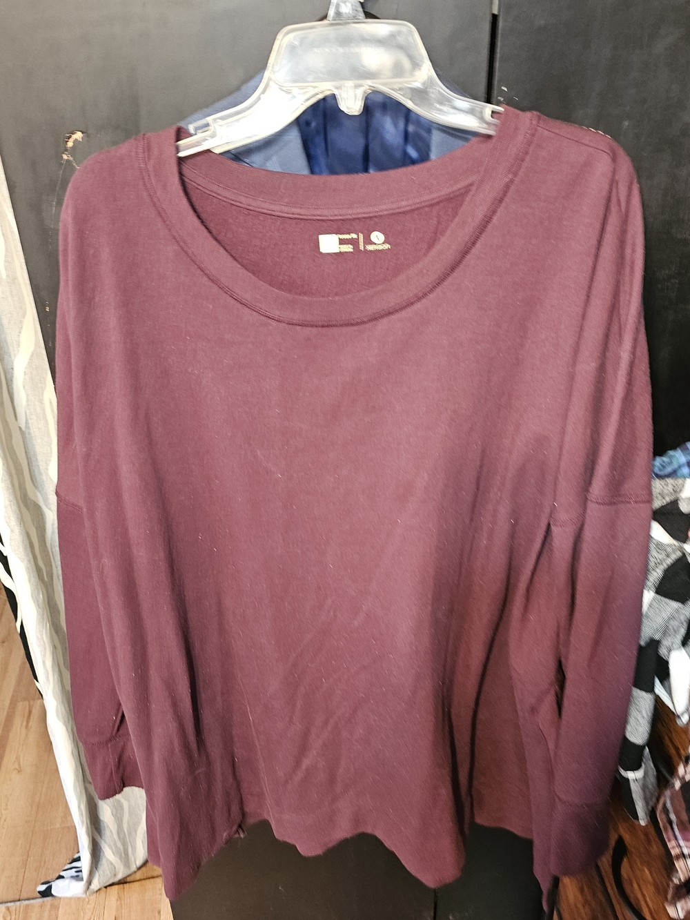 ❤️GUC Xersion Long Sleeve Crewneck Top - Burgundy